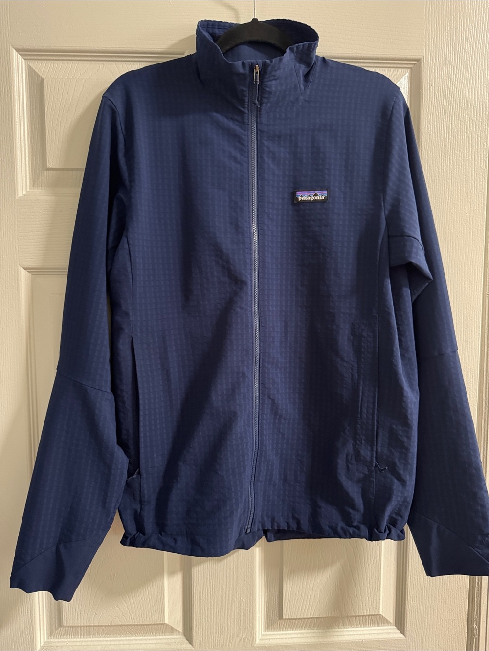 Patagonia Men's Dark Navy Lightweight Windbreaker Jacket
